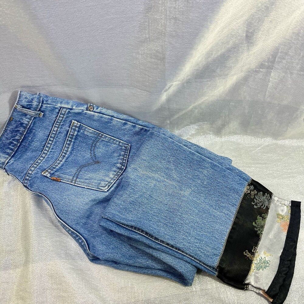 Vintage LEVIS Satin Cuff Customized Cropped Women’s Jeans Size 29/32